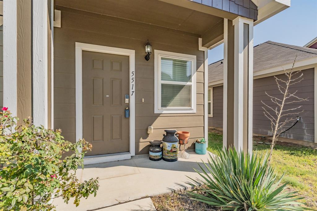 5517 Willamette Drive