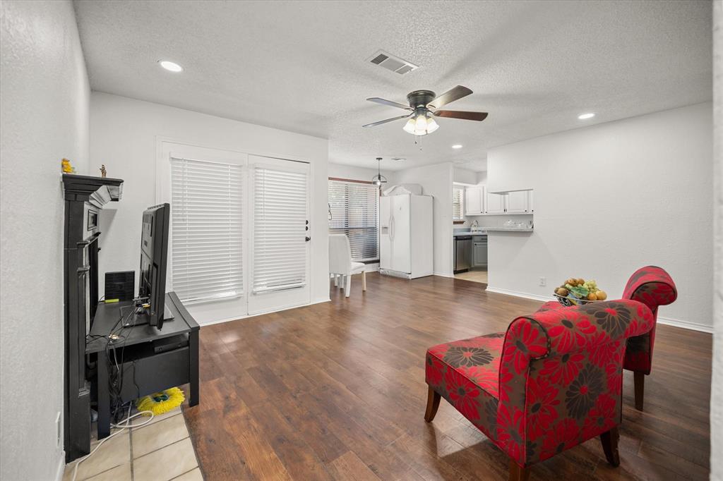 Cloisters Condo The - Residential