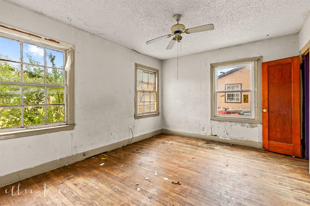 Sheppard 2nd Of Merkel - Residential