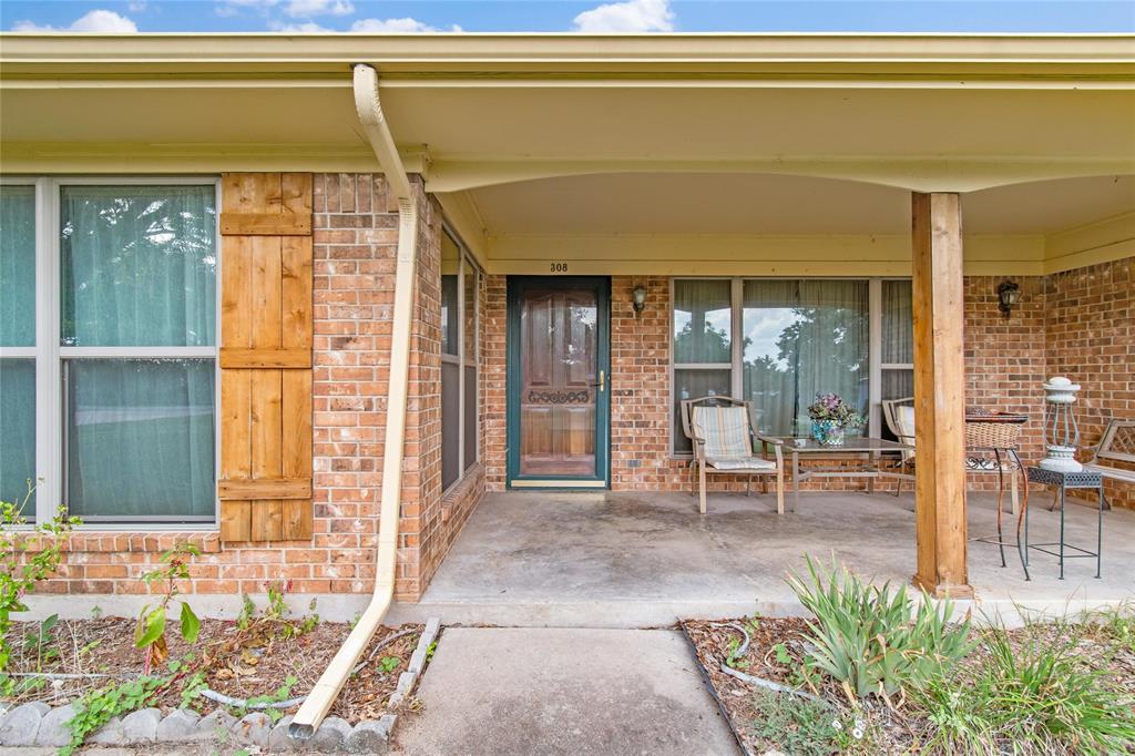 Lakebreeze Estate - Residential