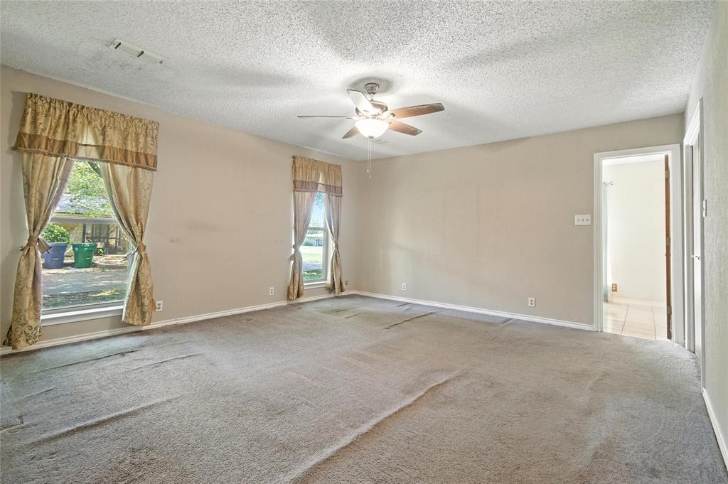 Lakebreeze Estate - Residential