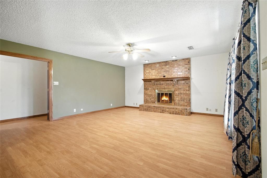 Lakebreeze Estate - Residential