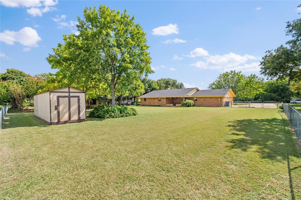 Lakebreeze Estate - Residential