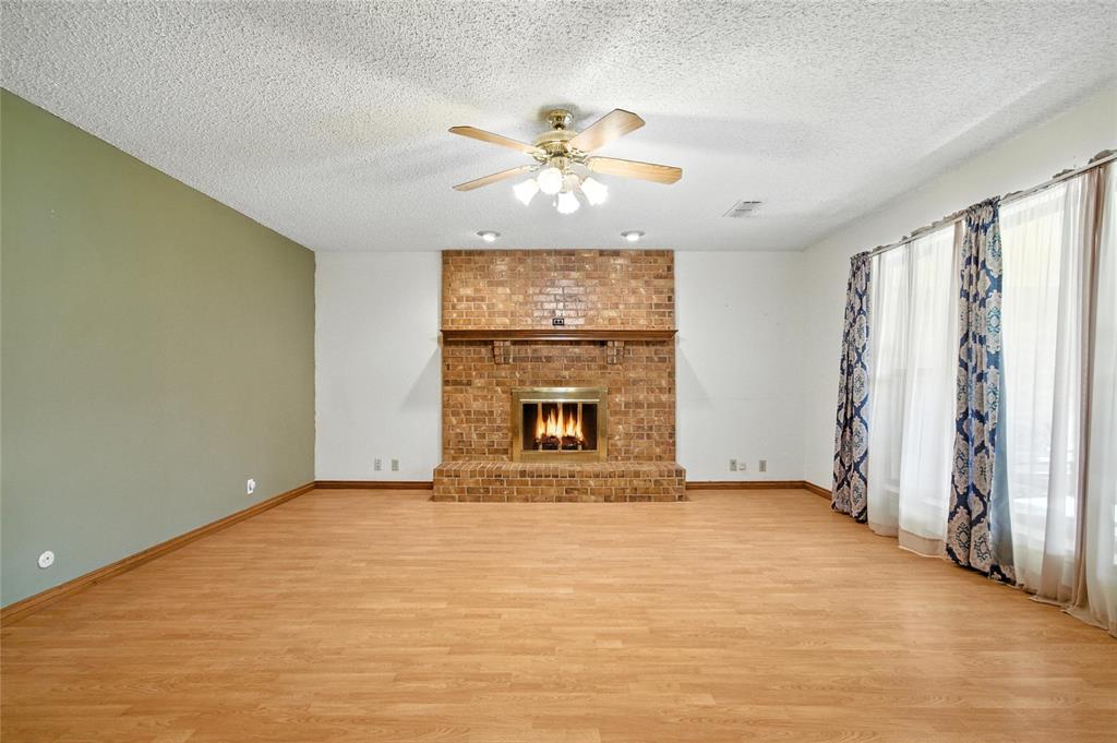 Lakebreeze Estate - Residential