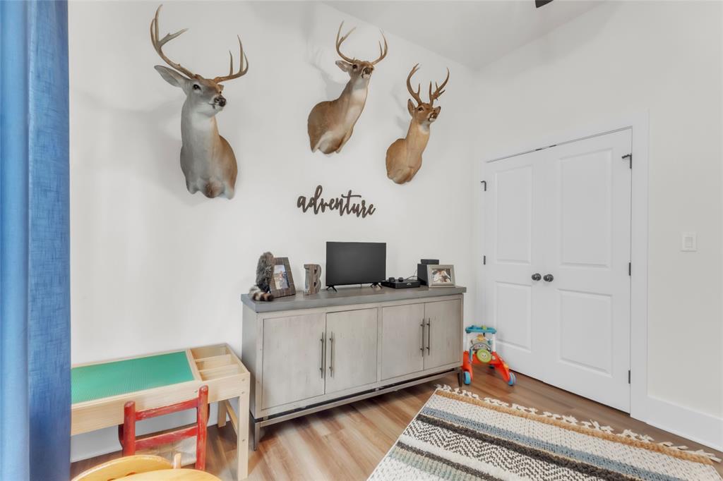 Lone Oak - Residential