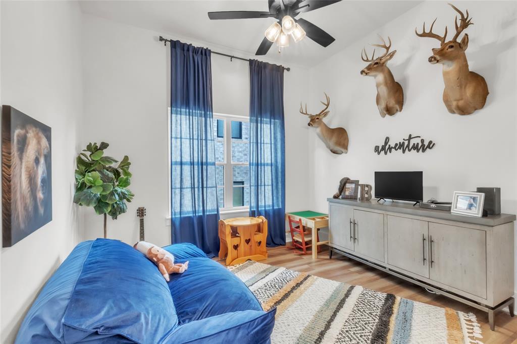 Lone Oak - Residential