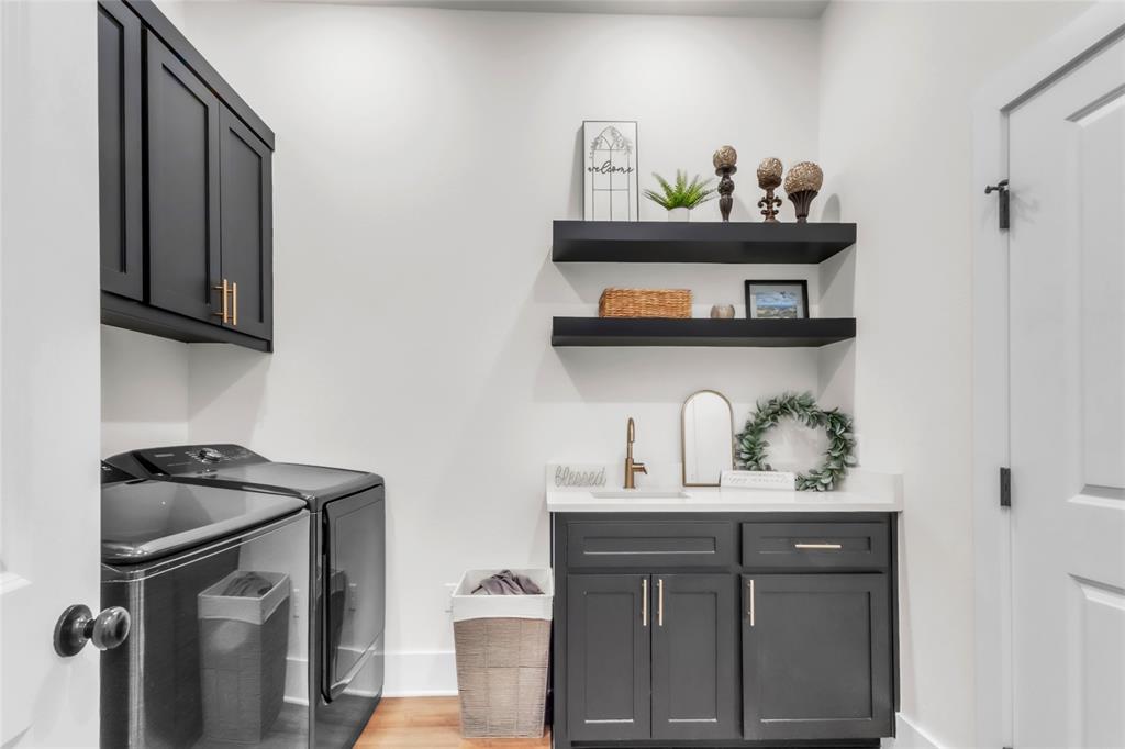 Lone Oak - Residential