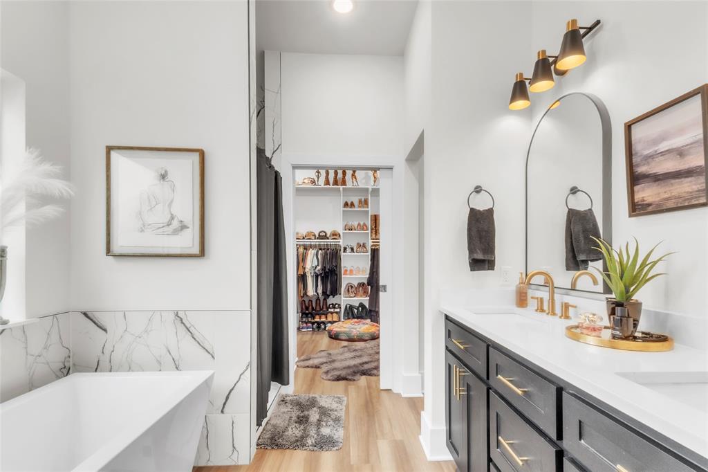 Lone Oak - Residential