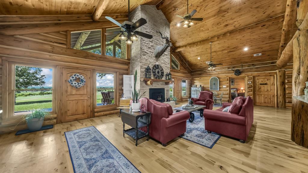 1436 County Road 216