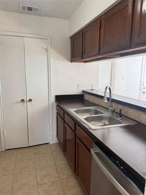 Tiny photo for 806 Binbrook Drive, Mesquite, TX 75149 (MLS # 21393788)