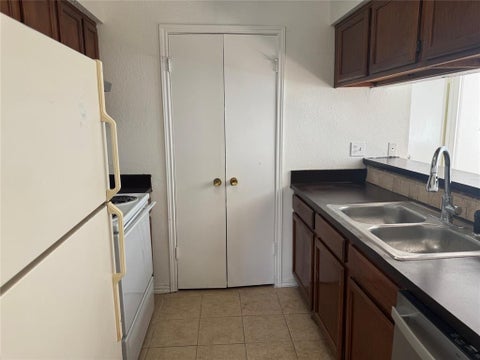 Tiny photo for 806 Binbrook Drive, Mesquite, TX 75149 (MLS # 21393788)