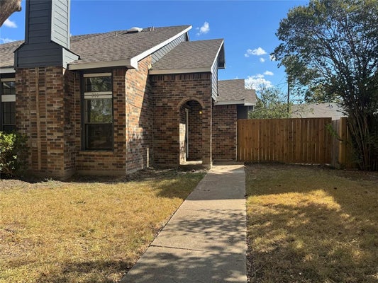 806 BINBROOK DR, MESQUITE, TX 75149 - Image 8e8b35ca252daba929cfaa0a48e1b916/3933152853
