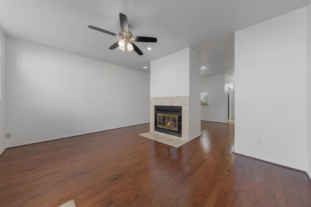 Lakewood Place Condo - Residential