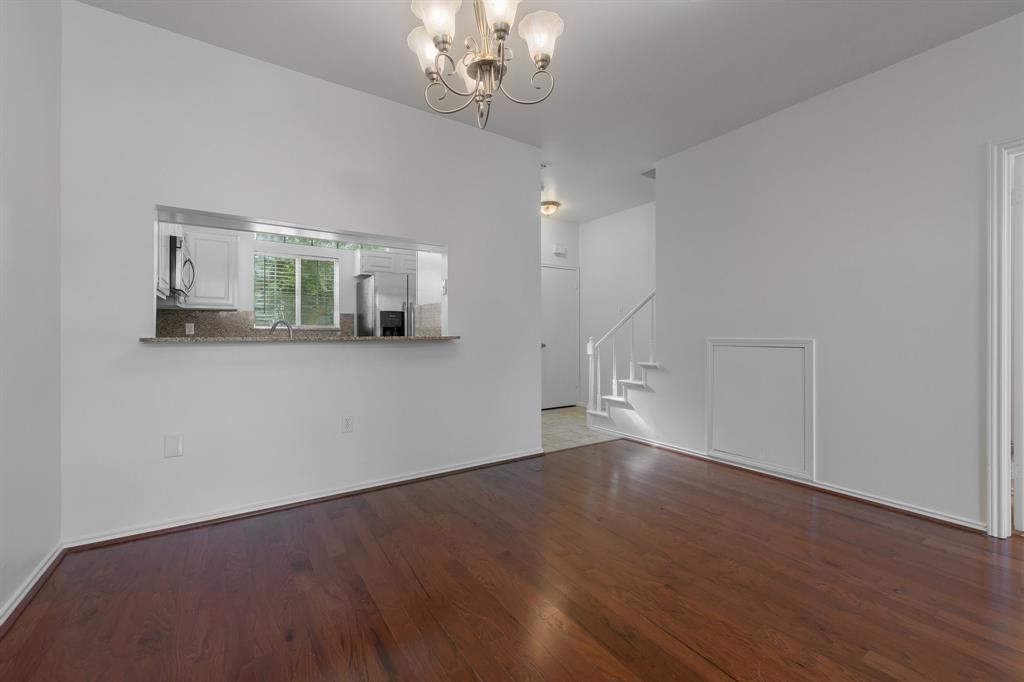 Lakewood Place Condo - Residential