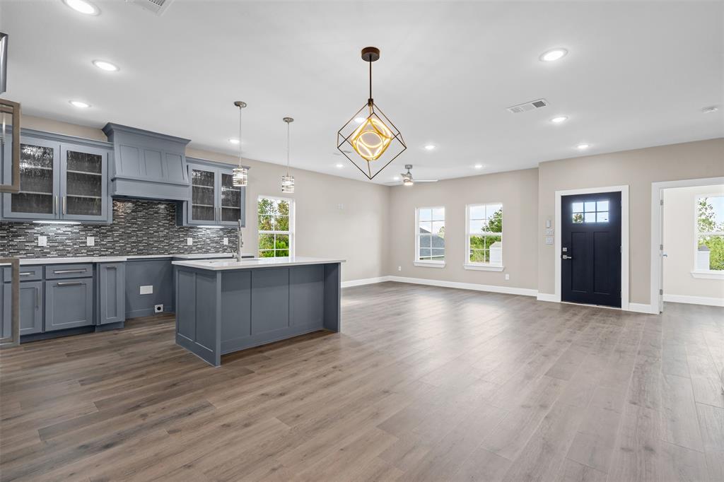 Comanche Cove - Residential
