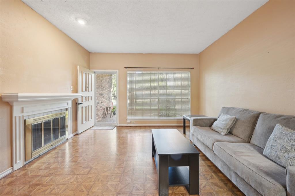 Richland Park Apt-Westchase Condo - Residential