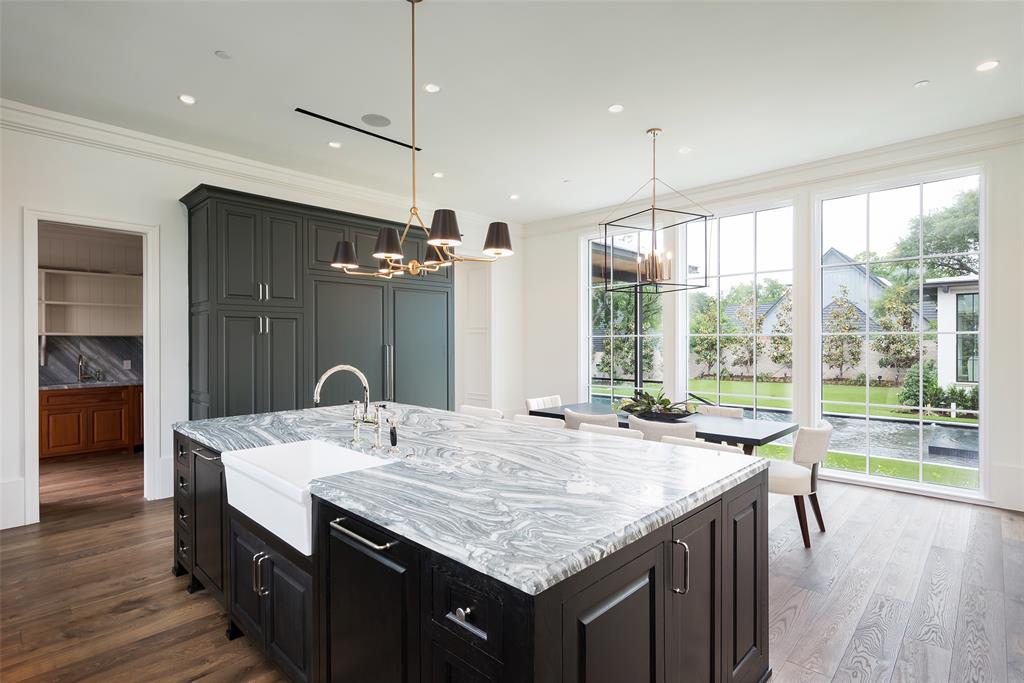 CRESPI ESTATES - Residential