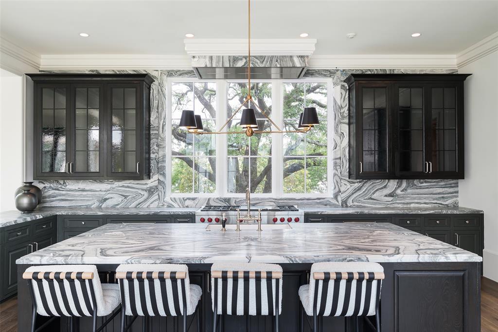 CRESPI ESTATES - Residential