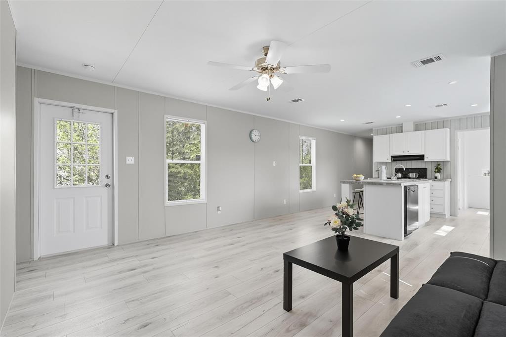 6213 Maine Trail