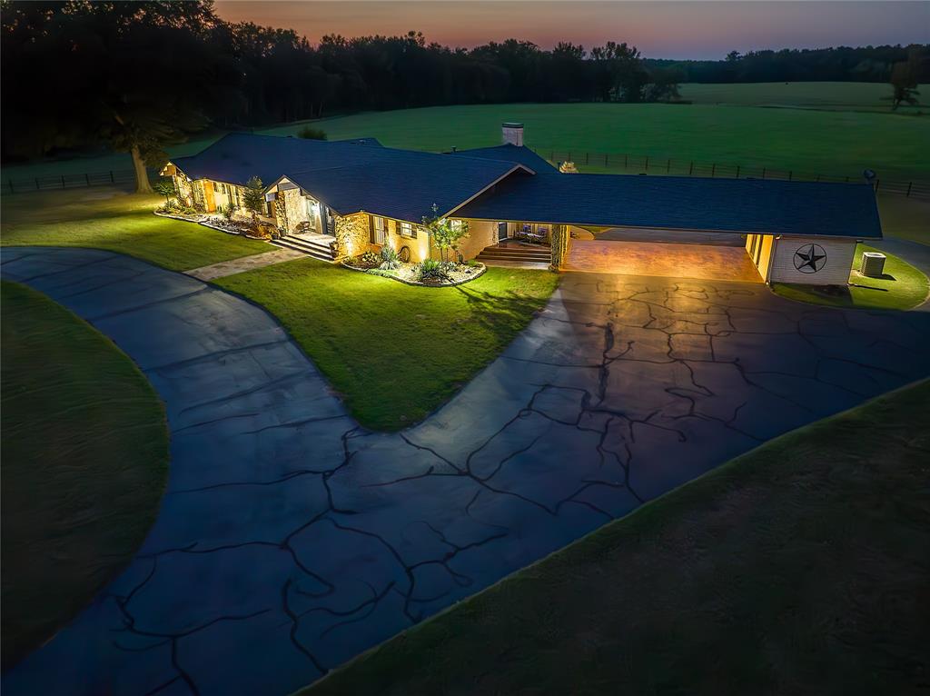 2125 W Highway 11