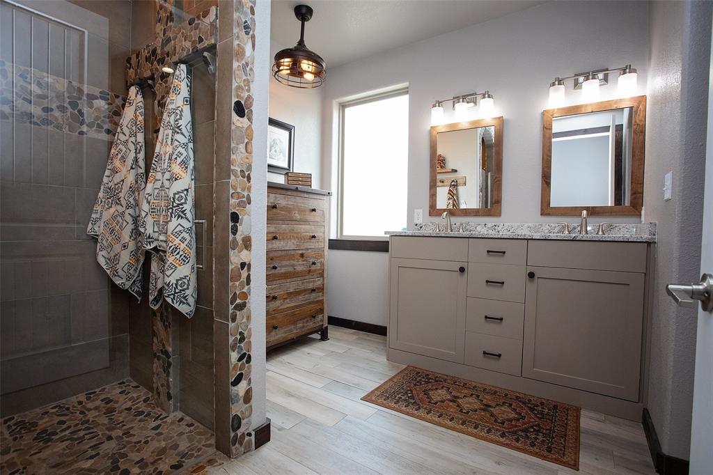 5 J Poitevent - Residential