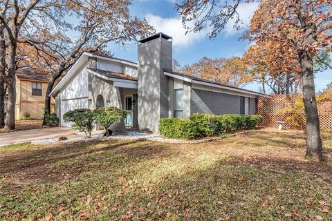 3013 Bent Tree Lane Bedford TX 76021