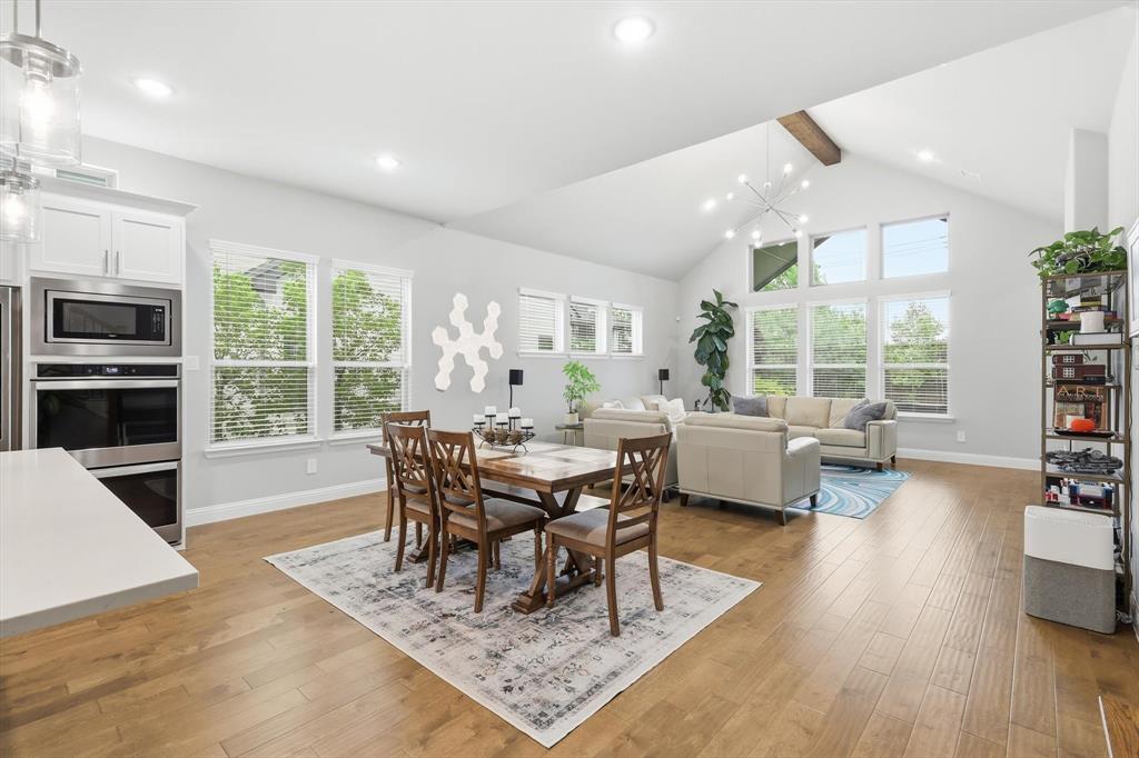 2472 Bainbridge Drive