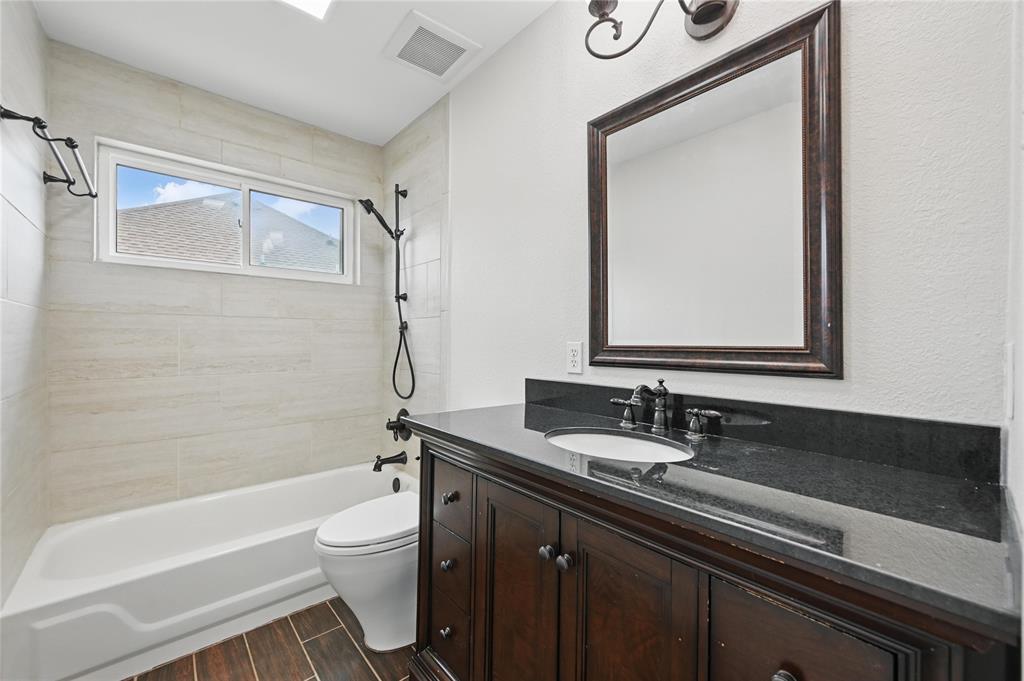 Flower Mound, Texas 75022, United States, 4 Bedrooms Bedrooms, ,4 BathroomsBathrooms,Residential,Pending,141402