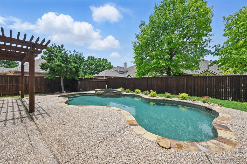 Flower Mound, Texas 75022, United States, 4 Bedrooms Bedrooms, ,4 BathroomsBathrooms,Residential,Pending,141402