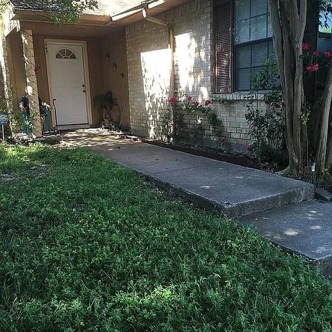 Photo of 447 Pogue Street, Cedar Hill, TX 75104 (MLS # 21204259)