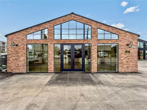 Tiny photo for 2330 Langford Street, Dallas, TX 75208 (MLS # 20477023)