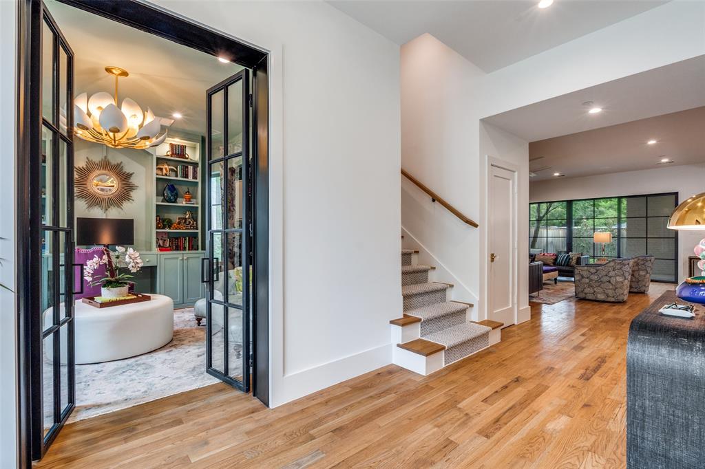 University Hlnds Add - Residential