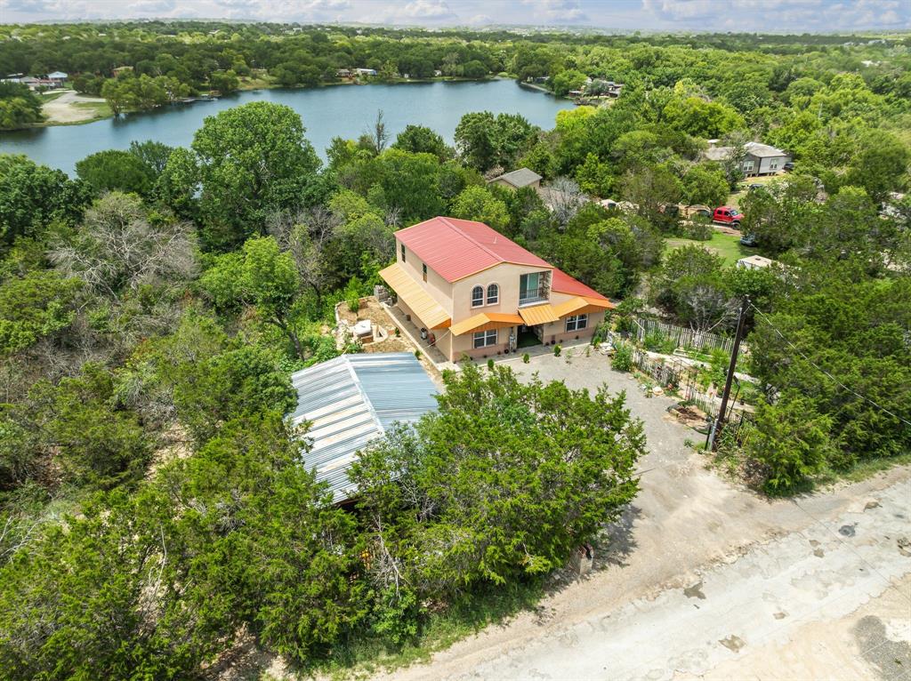 340 Western Lake Drive