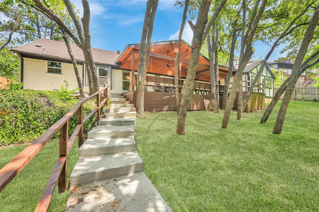 1820 Burr Oak Street