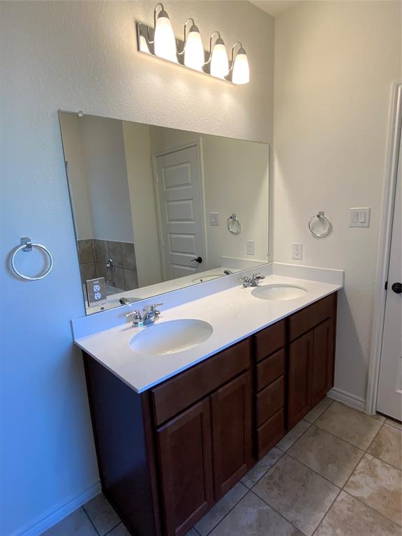 Winn Rdg Ph 2b1 - Residential Lease