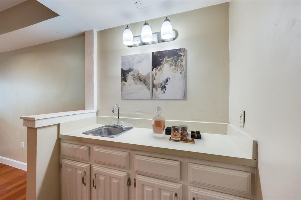 Preston Oaks Crossing Condos 01 & 02 - Residential