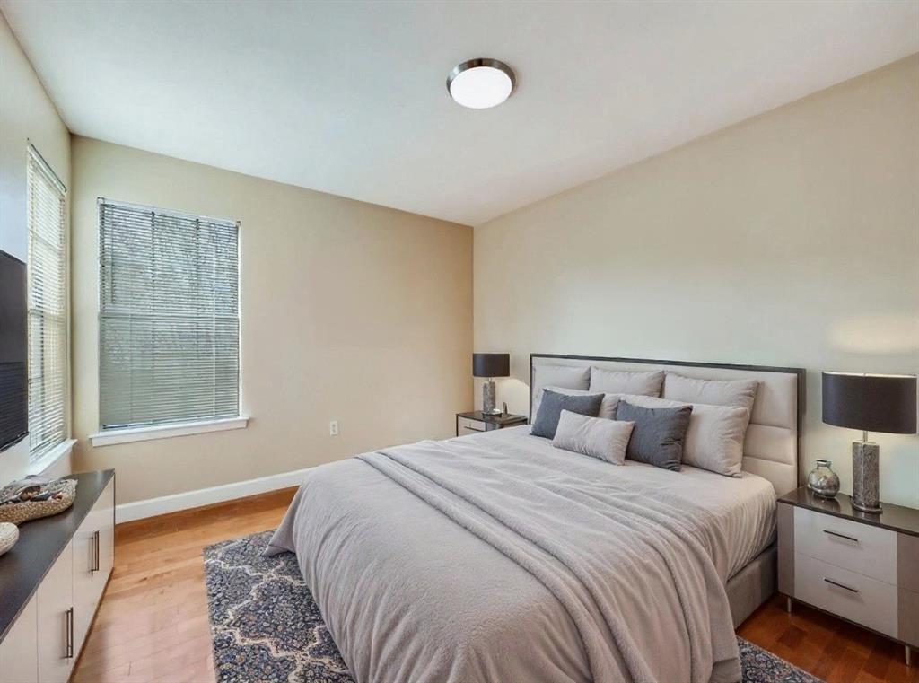 Preston Oaks Crossing Condos 01 & 02 - Residential