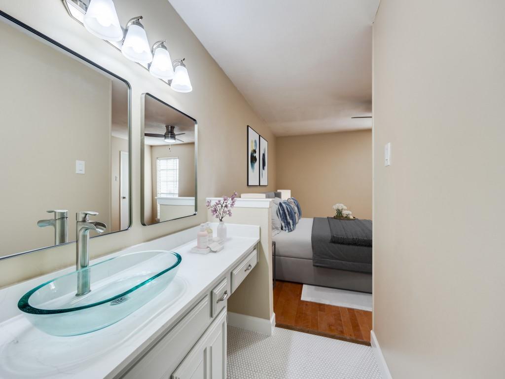 Preston Oaks Crossing Condos 01 & 02 - Residential