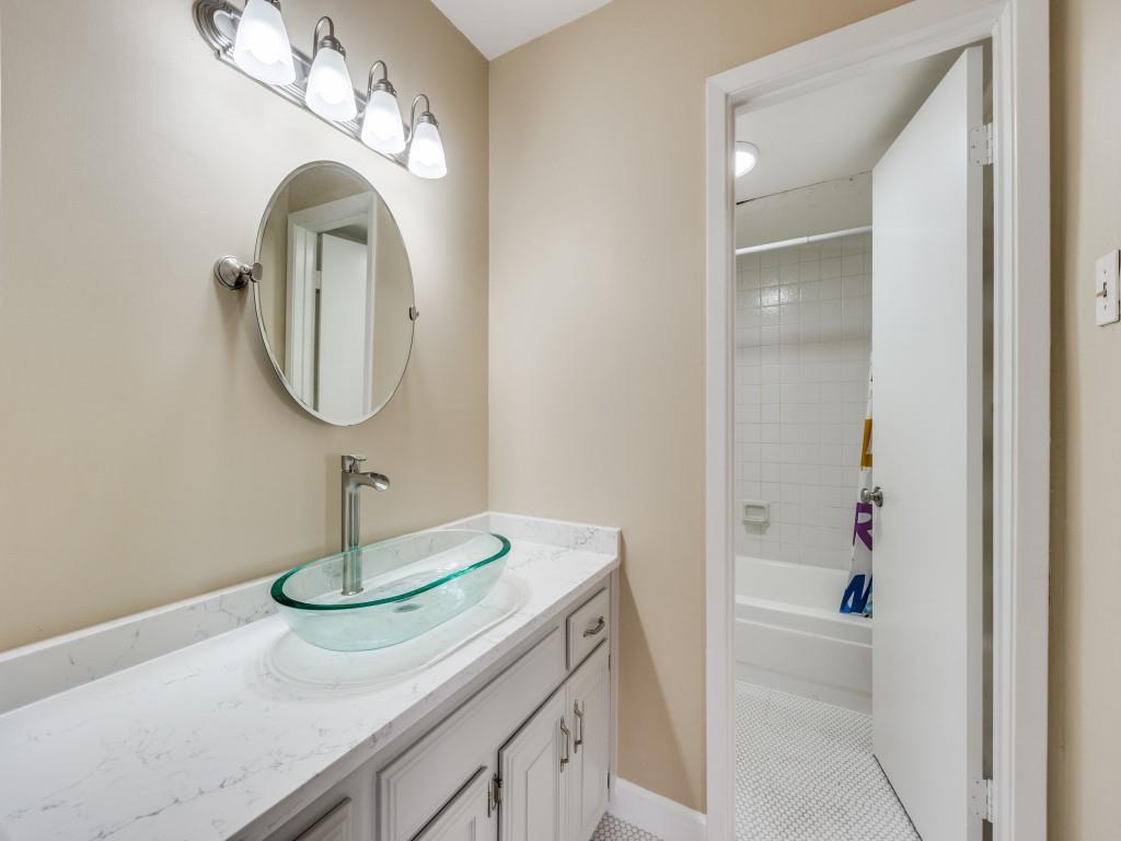 Preston Oaks Crossing Condos 01 & 02 - Residential