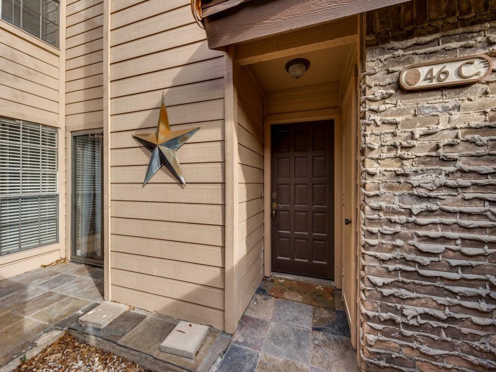 Preston Oaks Crossing Condos 01 & 02 - Residential