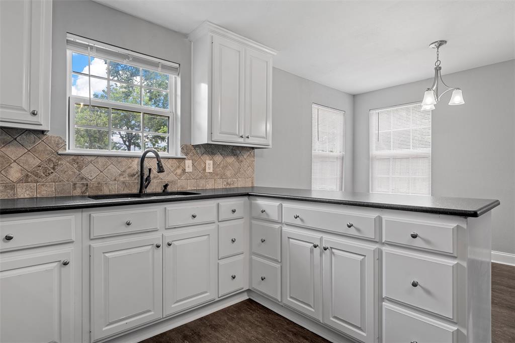 Castle Crest - Residential Lease