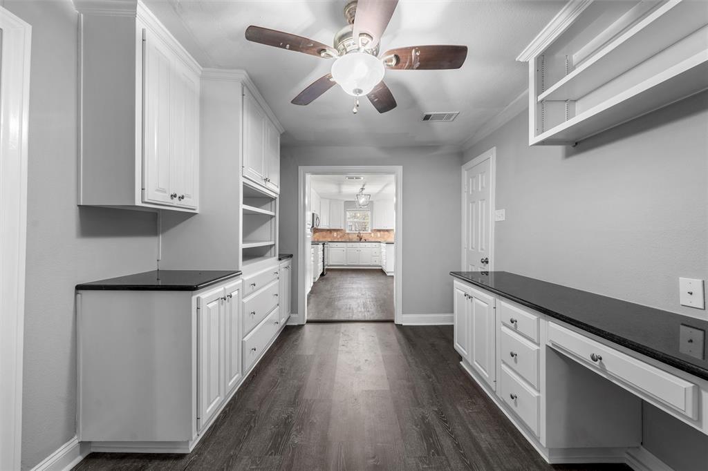 Castle Crest - Residential Lease