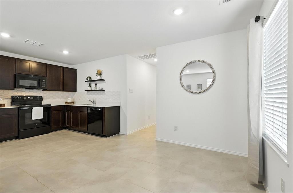 Risinger Court Condos - Residential