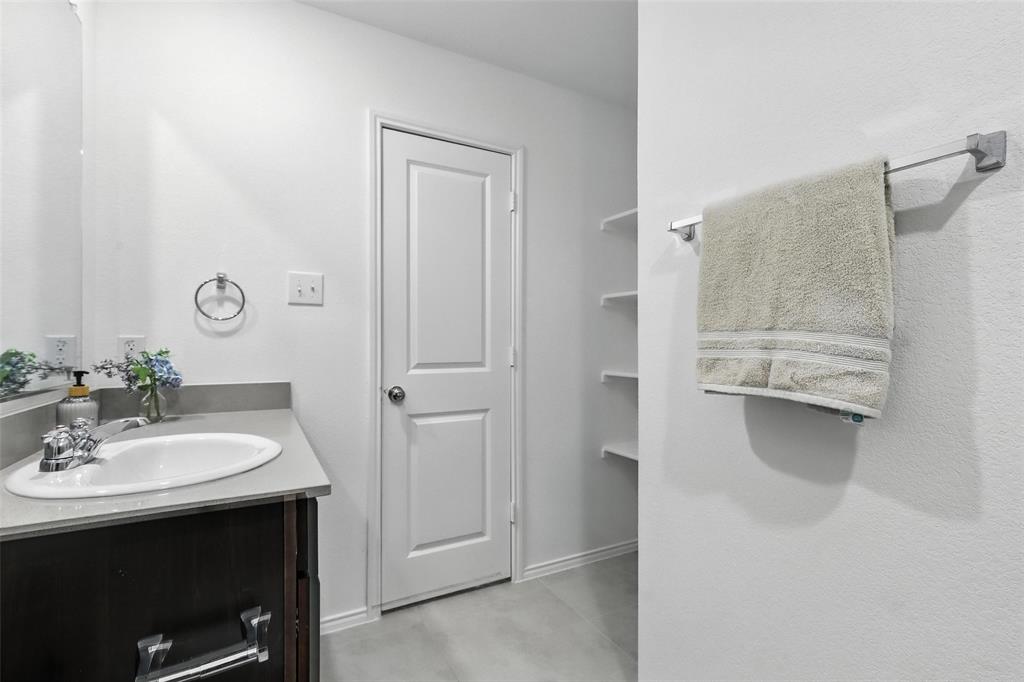 Risinger Court Condos - Residential