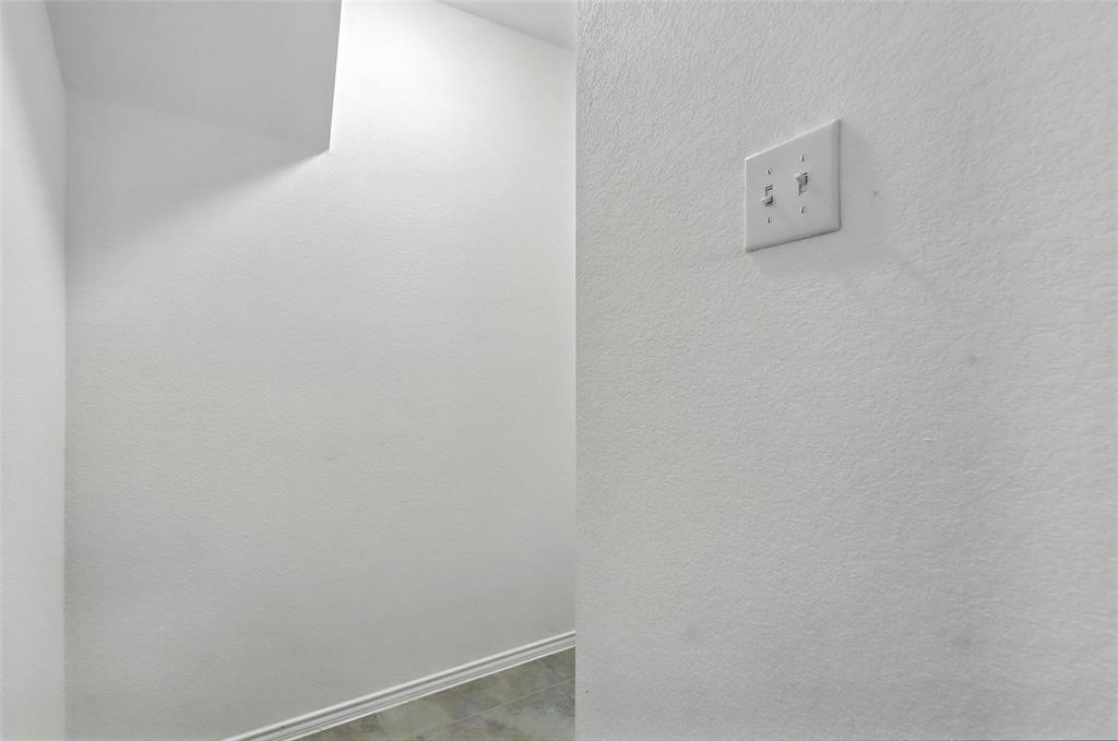 Risinger Court Condos - Residential