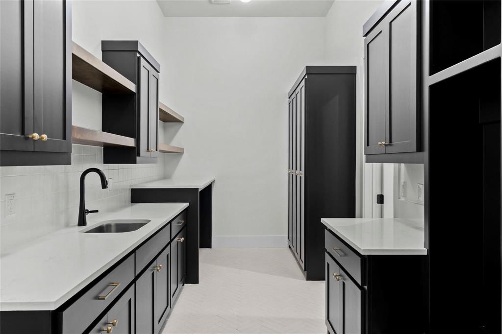 Preston Manor - Residential