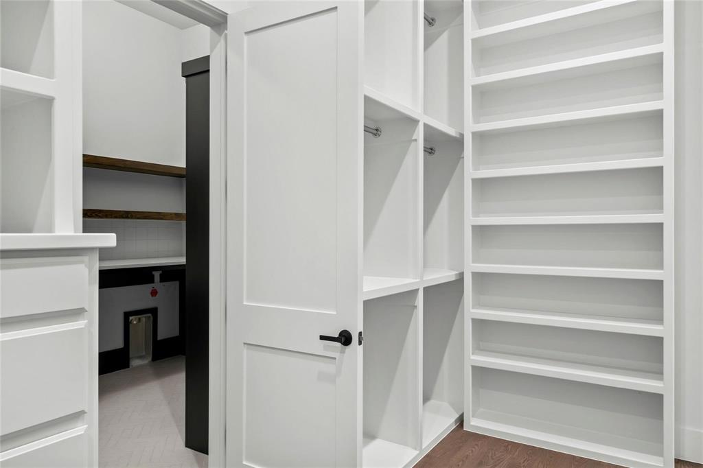 Preston Manor - Residential