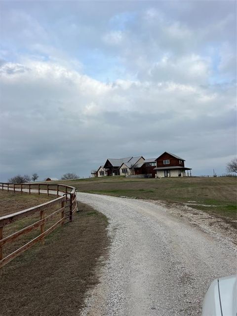 A home in Valley View