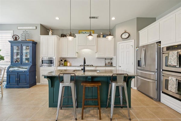 1000 FENWICK LN, FORNEY, TX 75126 - Image 8ebd32fafe86fccb93d52f37bdc5272b/4124598016