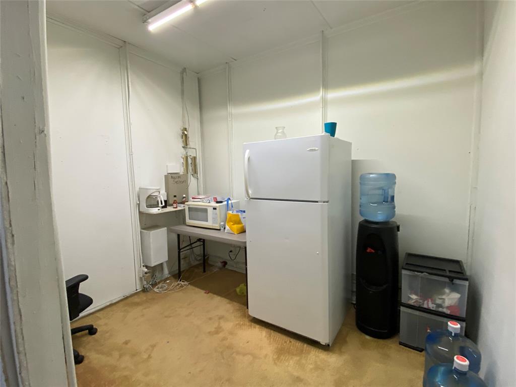 Corsicana - Commercial Sale